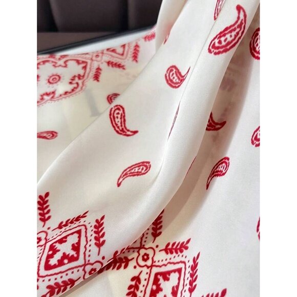 ✨Elegant Silky Square Scarf Retro Print White Burgundy Paisley Head Wrap Bandana - Picture 3 of 4